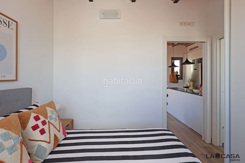 Foto 7018be14-39ed-425d-b752-02305b301e19. Àtic a Sant Antoni Barcelona