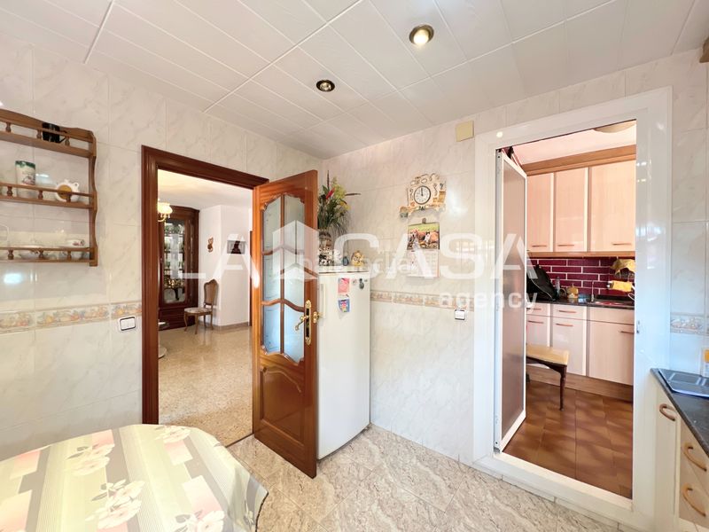 Foto 11536f32-17fc-437f-8846-ab9e64c6a64e. Àtic a Llefià Badalona