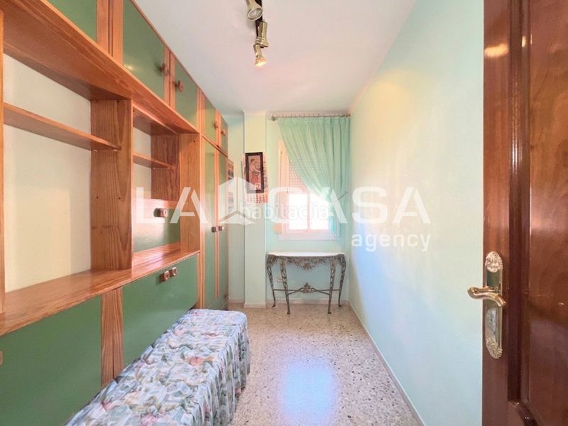 Foto 63d39e39-b34f-4aa4-85c9-3f93809e7364. Àtic a Llefià Badalona