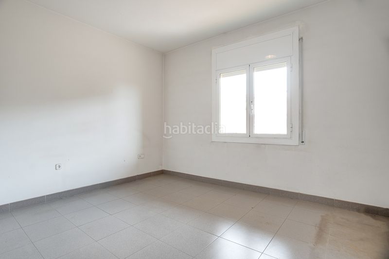 Foto 06a645a6-932d-481a-890f-90c390bb0fb2. Pis a Llefià Badalona