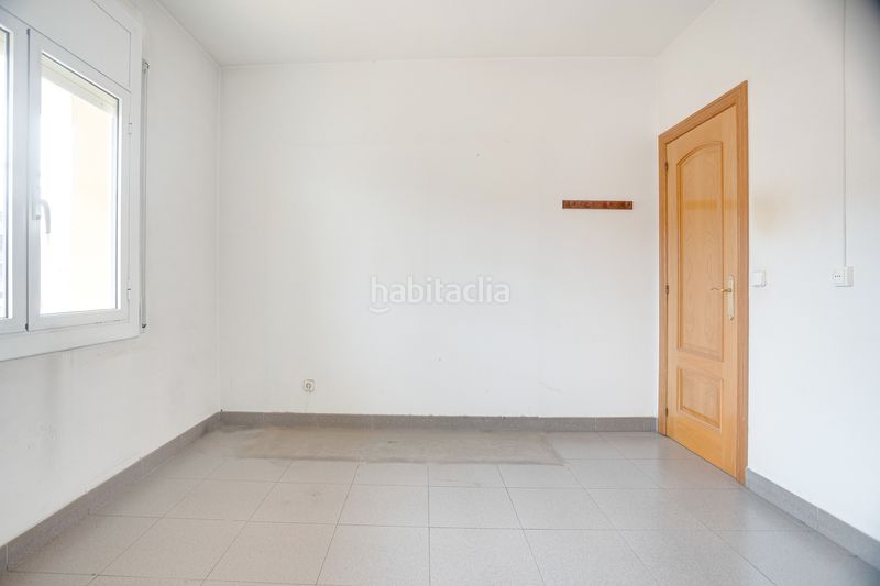 Foto 57455ccf-2002-4528-a690-55492351c114. Pis a Llefià Badalona