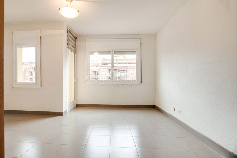 Foto 8b825a39-0802-4ef7-af25-ad766325d1e7. Pis a Llefià Badalona