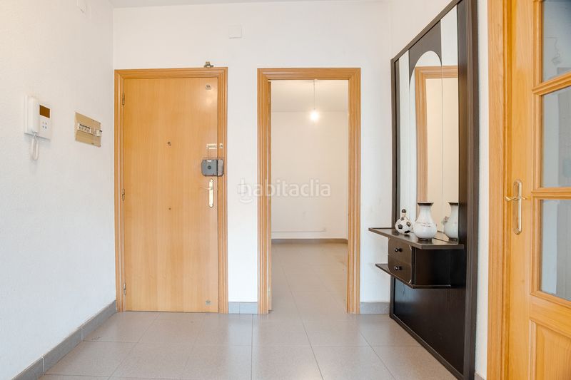 Foto b0a1414a-9762-4c43-bd11-05304e9585f4. Pis a Llefià Badalona