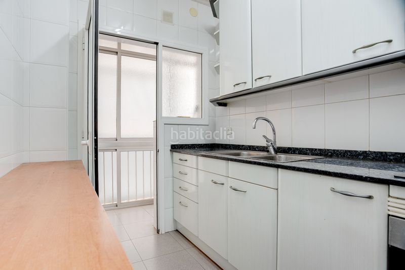 Foto fac264f1-ac35-40e8-8da3-b012ad4fc420. Pis a Llefià Badalona