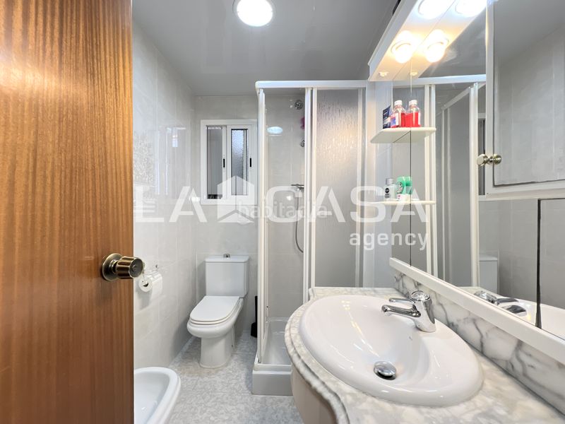 Foto 7f81131f-8552-4b4a-8ea5-89cfd73604eb. Pis amb calefacció a Llefià Badalona