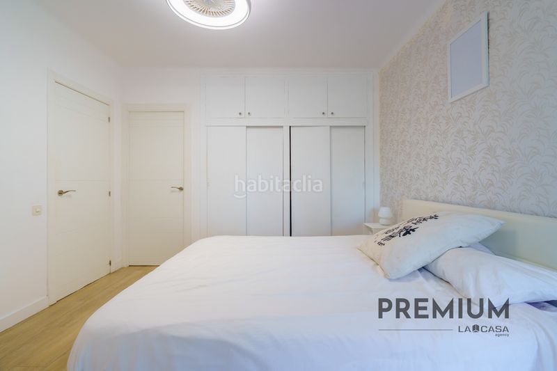 Foto 13c4e6b4-f435-4609-b44d-9e21379302f3. Casa amb calefacció aparcament piscina a Montmar Castelldefels