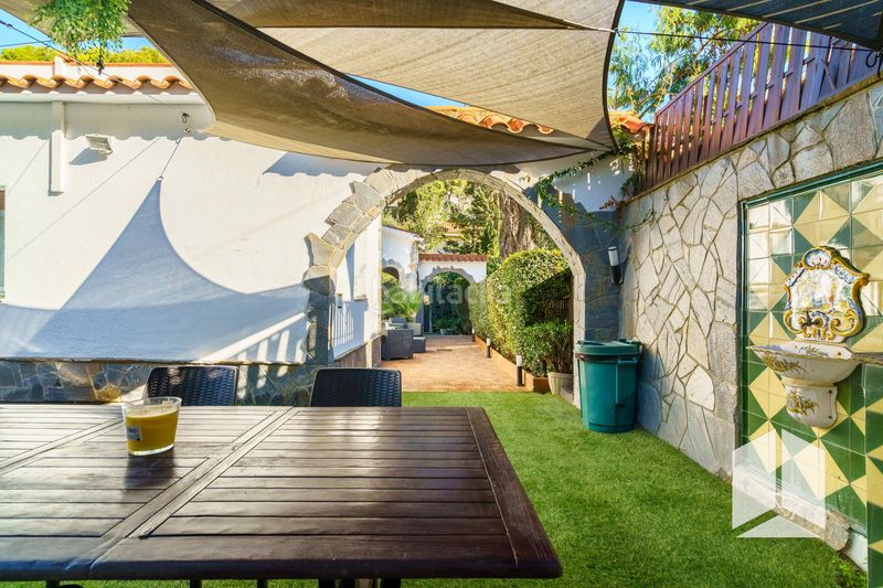 Foto b8771814-c7c0-4d1c-a6da-ec09e582f9c9. Casa amb aparcament a Bellamar Castelldefels