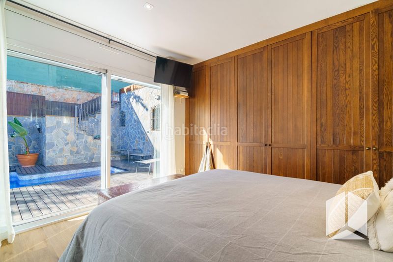 Foto b98f36c4-b754-4988-b4a7-9fcd72a4f491. Casa amb aparcament a Bellamar Castelldefels