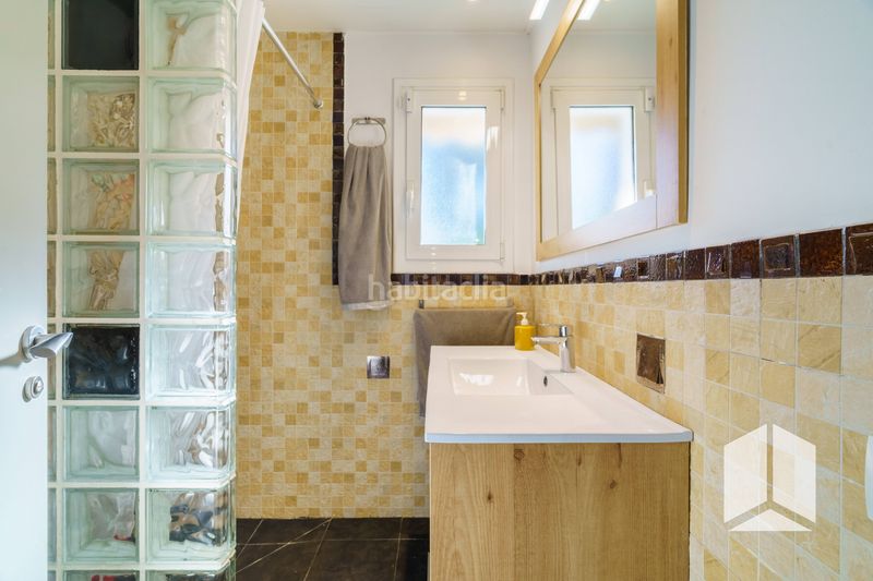 Foto dae3028e-f77e-464c-baef-0001a6384871. Casa amb aparcament a Bellamar Castelldefels