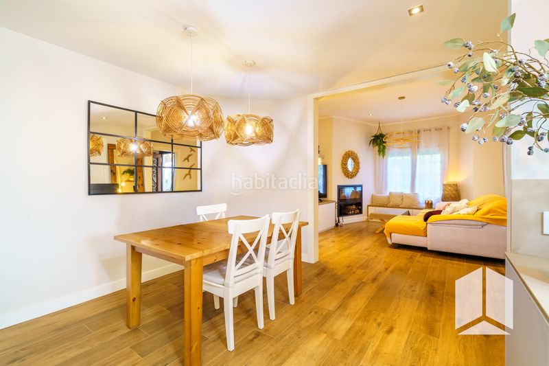 Foto f87c0e7f-6d25-43e8-9c65-30db0c8517eb. Casa amb aparcament a Bellamar Castelldefels