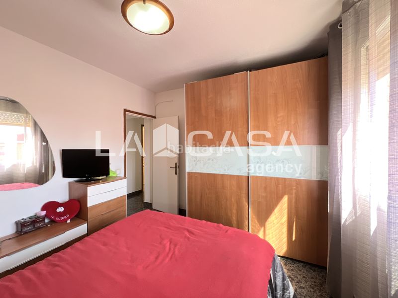 Foto aed98056-7d80-4eb0-88fe-ea05fd2f08db. Pis a Llefià Badalona