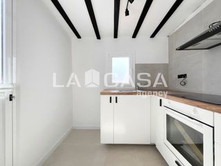 Flat in Lloreda. Oportunidad  atico con terraza