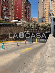 Aparcament cotxe a Llefià. Plaza de parking a la venta en la font  avinguda damèrica