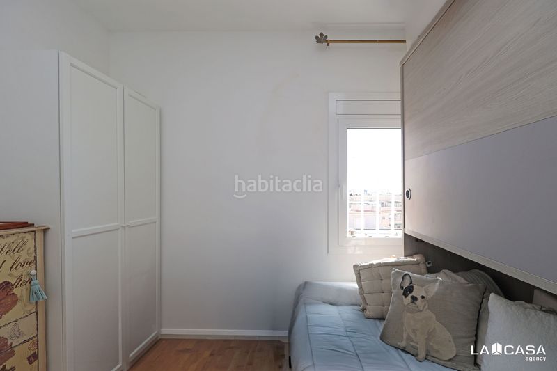 Foto dc796367-a10b-40c6-a38c-3c1e55b3dc74. Dúplex amb calefacció a Can Clota Esplugues de Llobregat