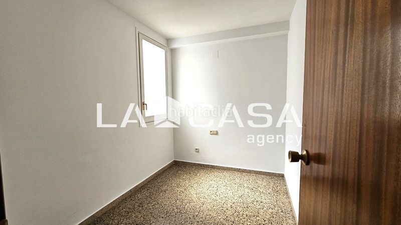 Foto 583112dc-e8b4-4a46-baa2-69f8e8dd8d0f. Pis a Prosperitat Barcelona