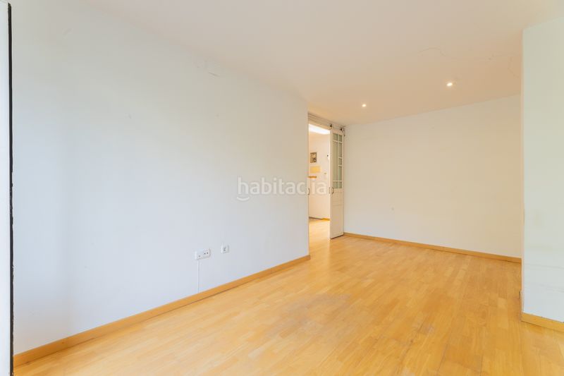 Foto 7ce7c963-4aff-4c86-a688-16f26e938600. Pis a La Petxina Valencia