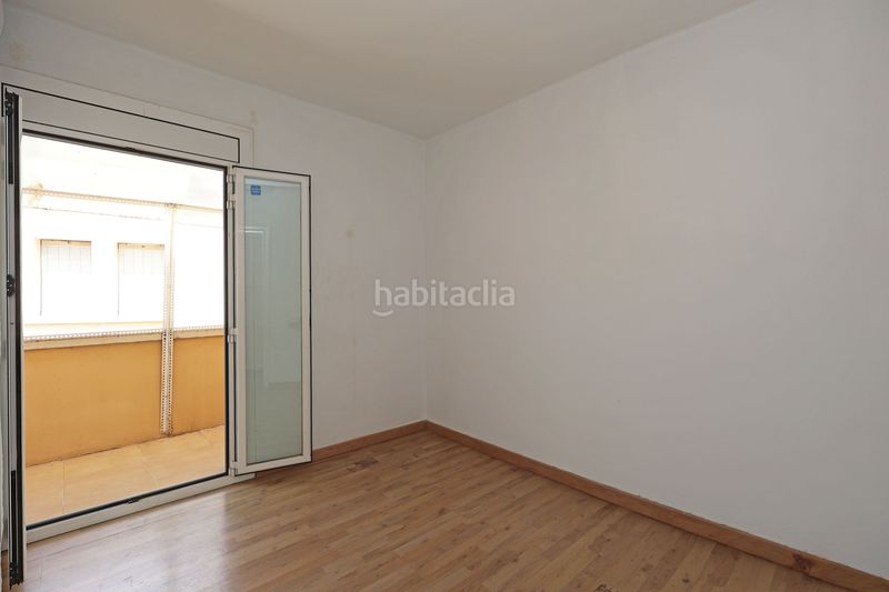 Foto a29de3c5-f95b-4680-a7b7-e9c3915c9f37. Pis amb calefacció a Sants Barcelona