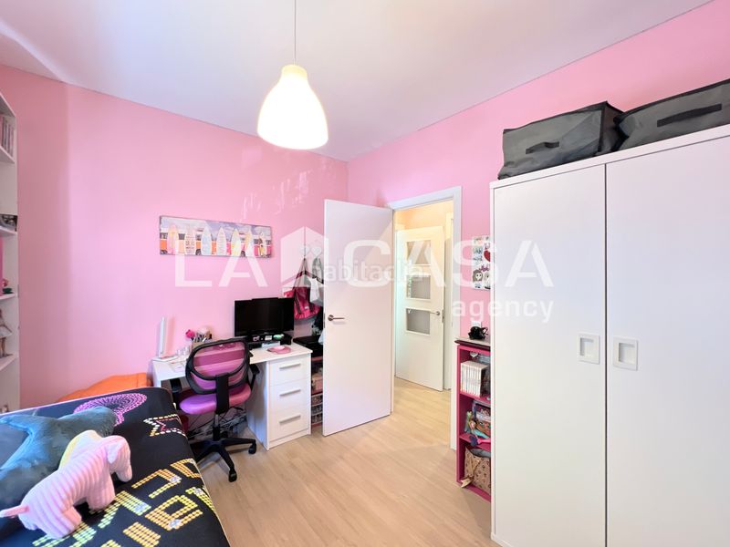 Foto b145503e-7a19-4d98-bbc4-ffcc608c53ec. Pis a La Salut Badalona