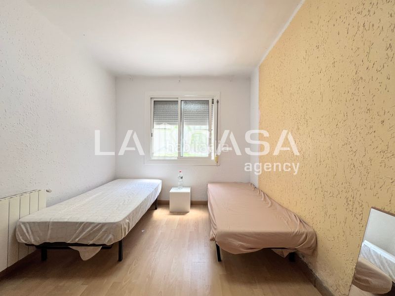 Foto c9a8d3cb-5c86-42ca-bce0-d836f169880b. Planta baixa amb calefacció a Llefià Badalona
