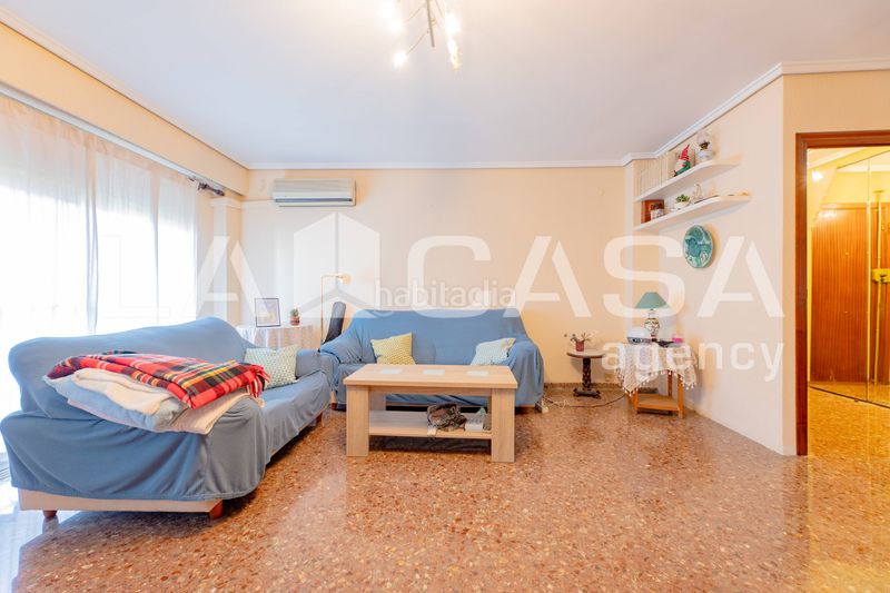Foto f2999782-e1da-4352-ab5f-e3b63f5ce75f. Pis a Tormos Valencia