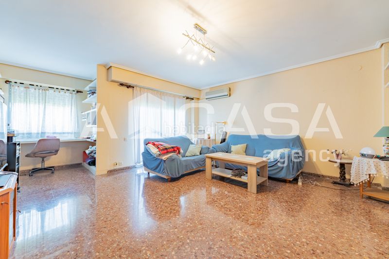 Foto f6ced598-b54d-42d8-afa5-85fce7ee7a9e. Pis a Tormos Valencia