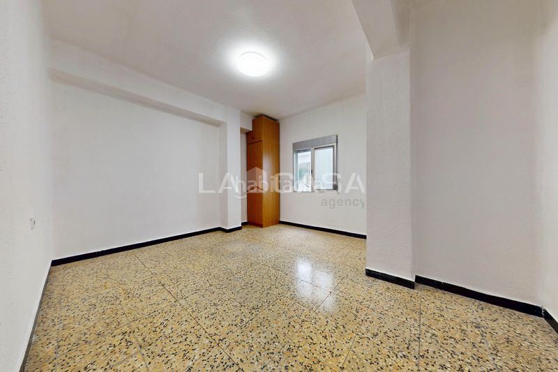 Foto 0ac008f0-cc8f-42bb-a6a7-ea9ce41924d0. Pis a La Creu del Grau Valencia