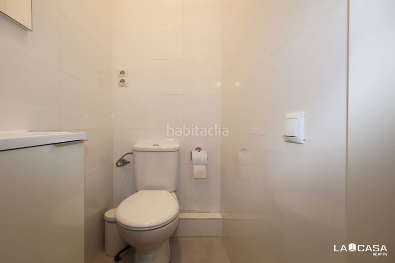 Foto 3b9f2e73-a5eb-47ab-ac82-1b09bed78ef9. Piso en St. Pere - Sta. Caterina - El Born Barcelona