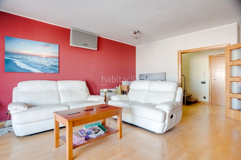 Foto 0b7a382c-ddf7-4400-87b0-b2d0ddfb7b50. Dachwohnung in La Florida Hospitalet de Llobregat (L´)