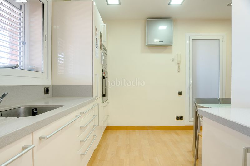 Foto 26be965b-b959-4aab-b046-35d08e72f04d. Dachwohnung in La Florida Hospitalet de Llobregat (L´)