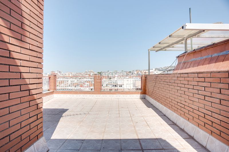 Foto 9e7a0290-45e7-4e32-91e4-b80c56921c42. Dachwohnung in La Florida Hospitalet de Llobregat (L´)