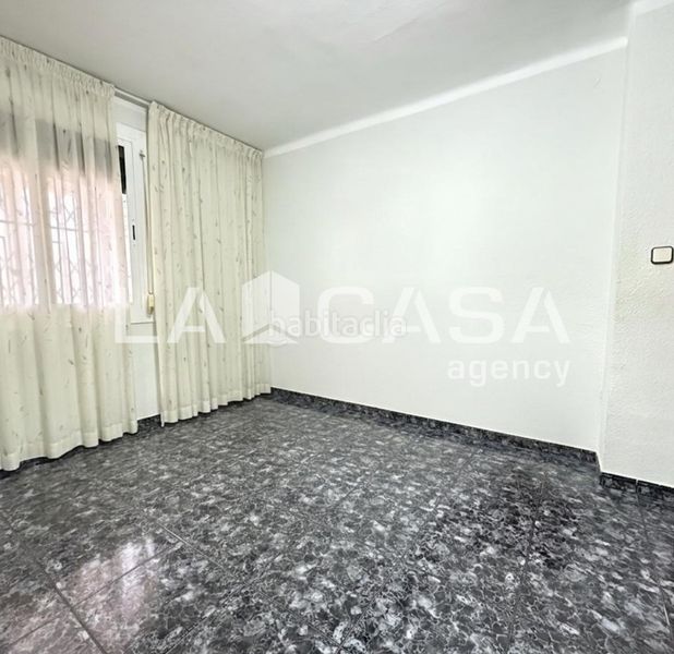 Foto a2c1e535-2286-4da8-b989-fec69b5f9d57. Pis a Llefià Badalona