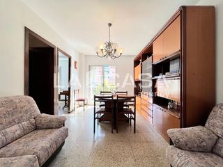Flat in Llefià. Piso a la venta en ronda de sant antoni de llefià