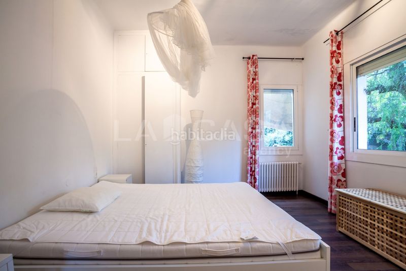 Foto dbab2c87-52b9-469d-b6b4-950ebf4a9a32. Casa amb aparcament a Montmar Castelldefels