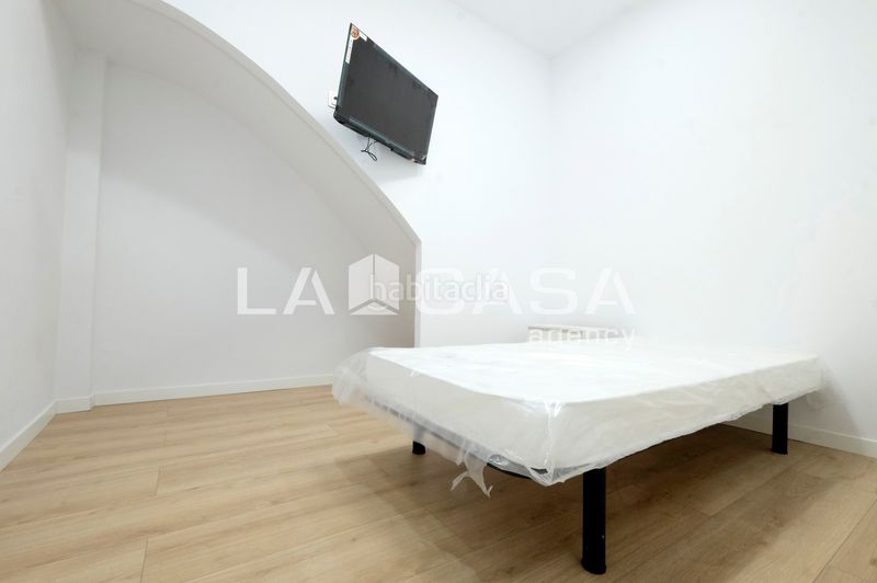 Foto c30e2d23-8e3d-45b7-935d-2a0165607863. Dúplex en Vilapicina - Torre Llobeta Barcelona