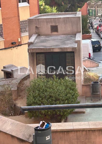 Foto 2e1f8c00-8c60-4fb3-b066-d3b58096dbc8. Pis amb calefacció aparcament a Llefià Badalona