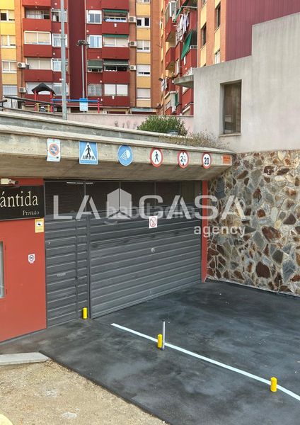 Foto 566d3744-5af0-4751-a636-92e0d692dafa. Pis amb calefacció aparcament a Llefià Badalona
