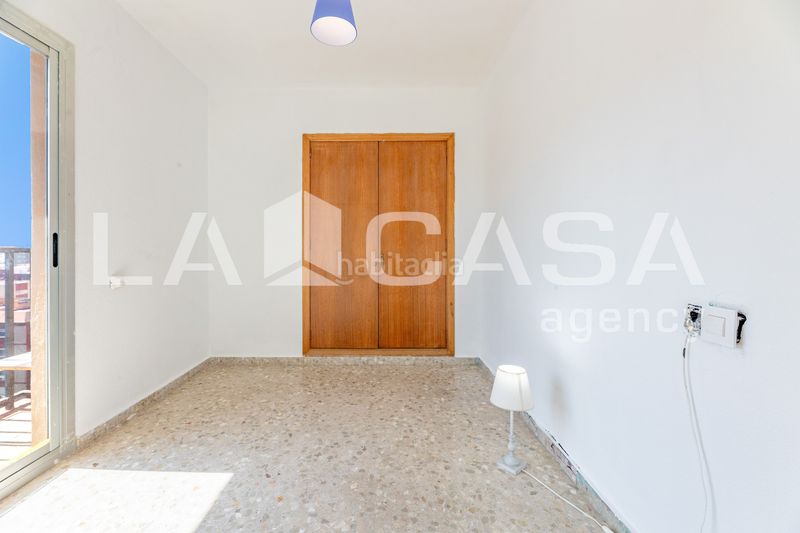 Foto 9d892cbd-9856-430d-acfe-1bb116c5fb32. Pis a L´Amistat Valencia