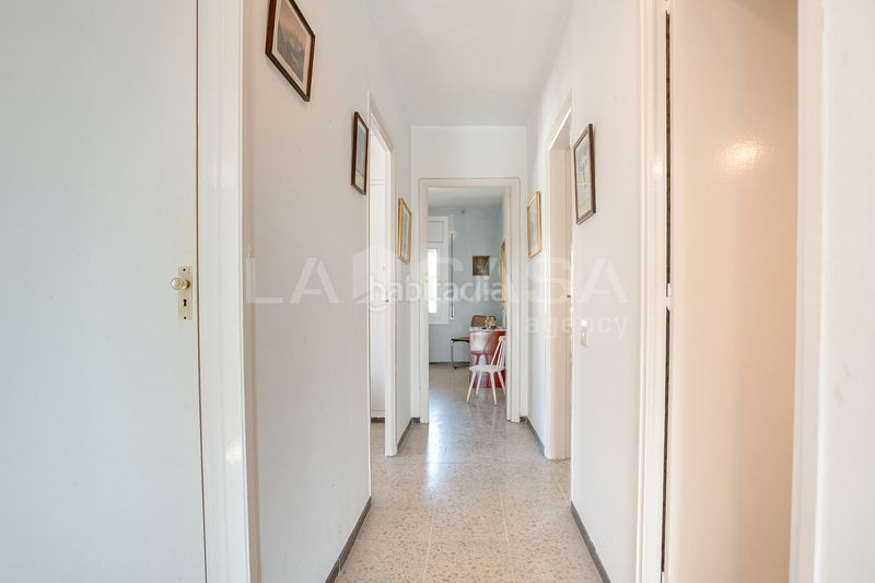 Foto f850edcf-e1e7-474e-a303-a8b7141f3051. Etagenwohnung mit parking pool in La Pineda Castelldefels