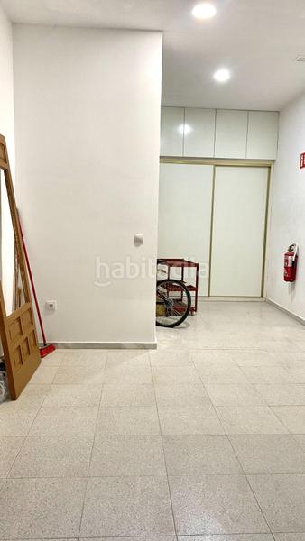 Foto de015598-534e-4ff0-a734-491c42f58c58. Local comercial a Alquerías Murcia