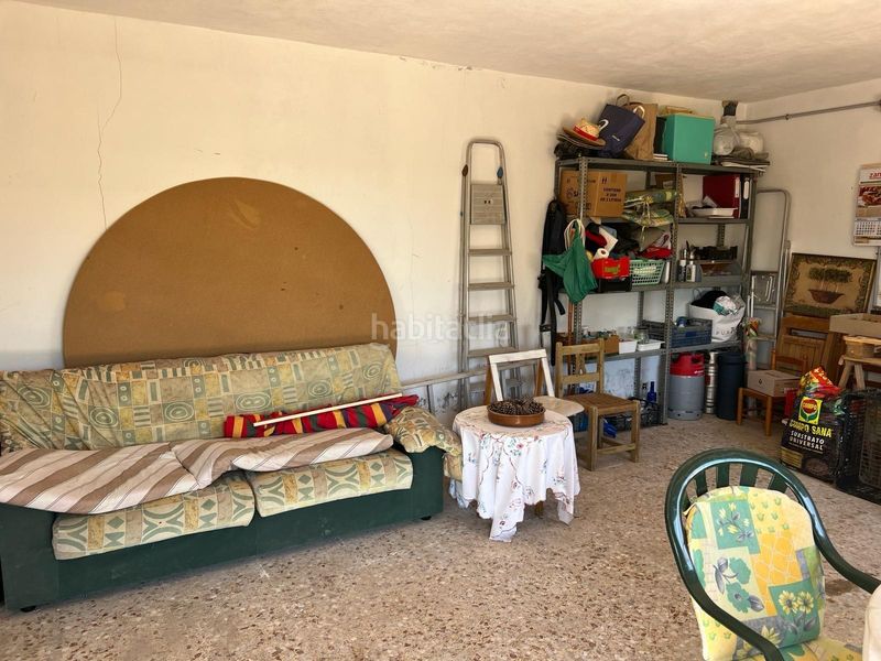 Foto a1a5b4e1-73c8-41b9-a632-d4247538e2a9. Finca rústica a Albatera