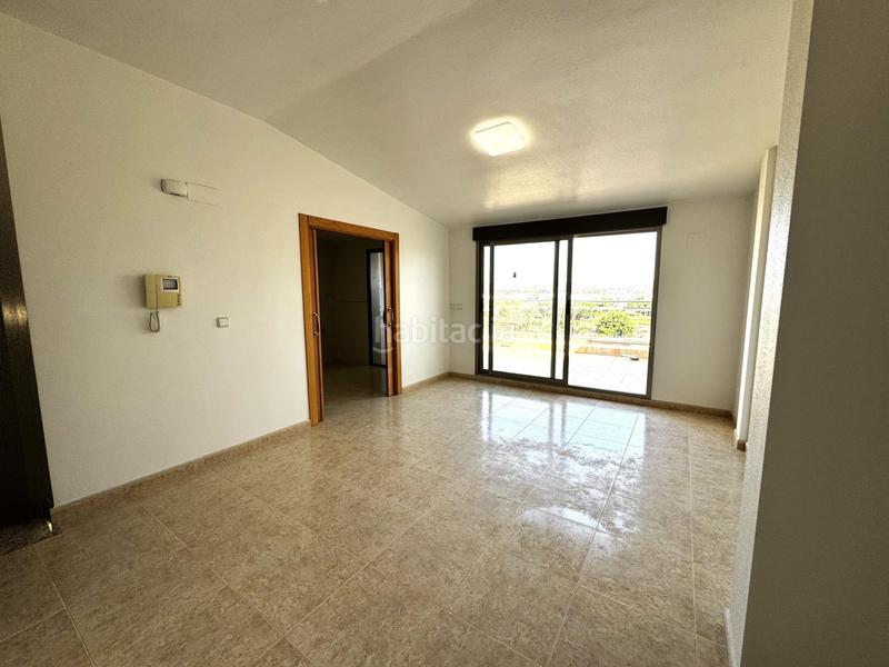Foto 10a1a94a-b39f-4f61-8aff-a2402b28aa0b. Etagenwohnung mit parking in Casillas Murcia