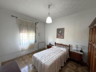 Casa a Monteagudo. Se vende planta baja con amplio porche en monteagudo.