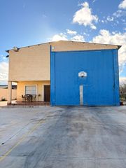 Fabrikhalle in Los Ramos. Parcela única con nave, vivienda tipo loft y zona de ocio en ent