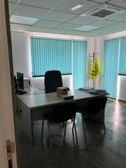Office space in Alcantarilla. Se vende o se alquila oficina en polígono industrial oeste, san