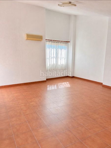 Foto 135b8b6d-94e0-436d-89ad-12de372fc5e0. Casa aparellada amb aparcament a Puente Tocinos Murcia