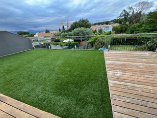 Etagenwohnung in Cassà de la Selva. Pis exclusiu en venda  amb sortida a gran terrassa i excel·lents
