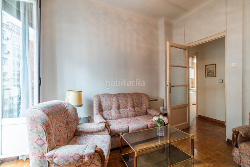 Foto 2f509445-24f8-492b-85d8-9c7e350cd758. Piso  en venta en plena av. ciudad de barcelona, en Madrid