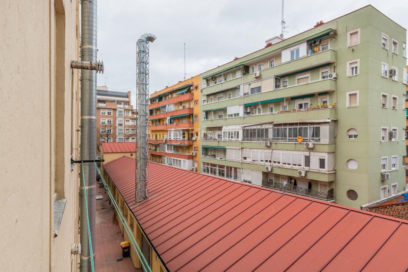 Foto d89e2bd2-cb74-4215-8293-fda6481dc5d1. Piso  en venta en plena av. ciudad de barcelona, en Madrid