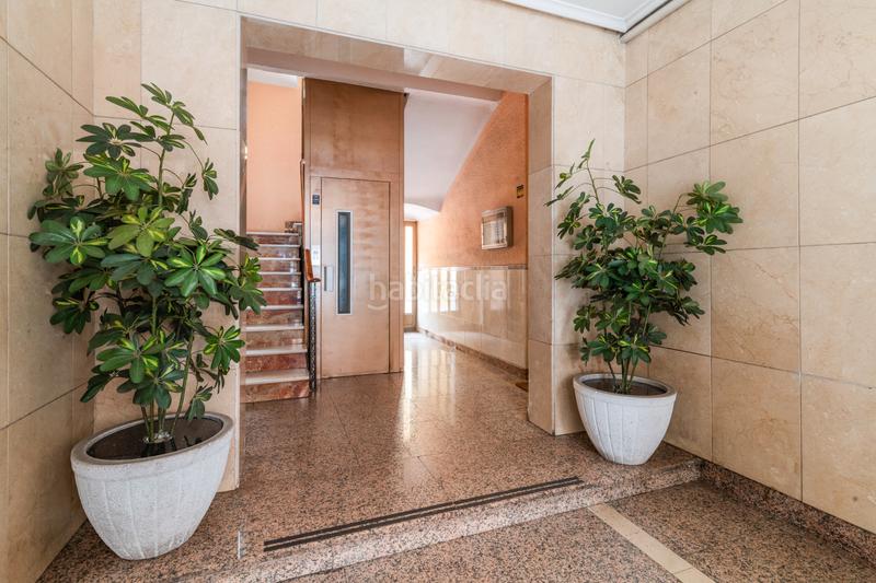 Foto ffe5d6b3-552c-4579-8b8e-000b31311bd9. Piso  en venta en plena av. ciudad de barcelona, en Madrid