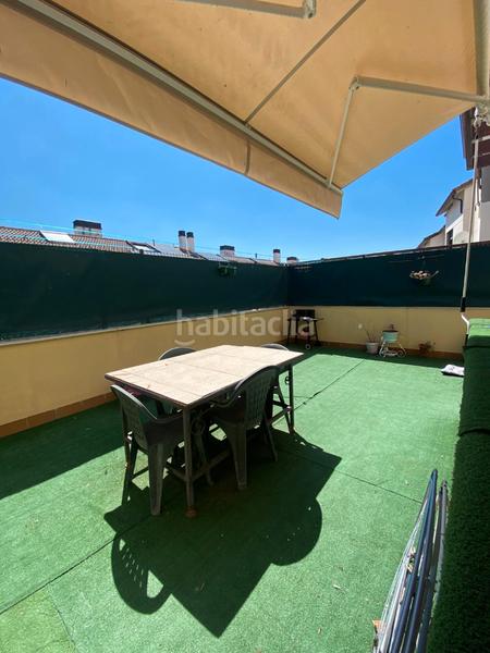 Foto 0e4bdfc7-5d43-4eb5-840f-33ebeb59b0aa. Reihenhaus mit heizung parking in Carabaña